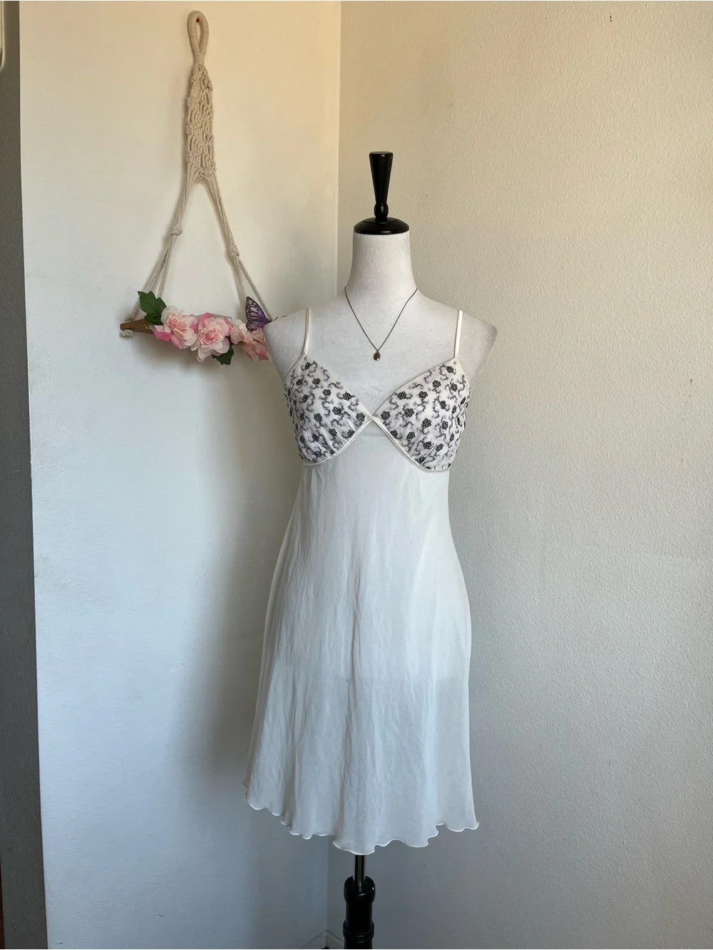 White Floral Embroidered Slip Dress - Women Intimates & Sleepwear size small